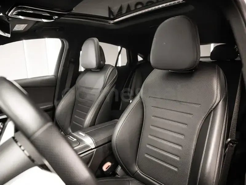 Occasion Mercedes GLC300 258 PK (189 kW) 2025 Grijs Coupé