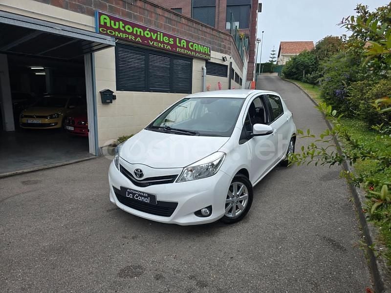 Blanco Usado 2014 Toyota Yaris Active Berlina | 6900 € (Precio justo) - Imagen 1/4