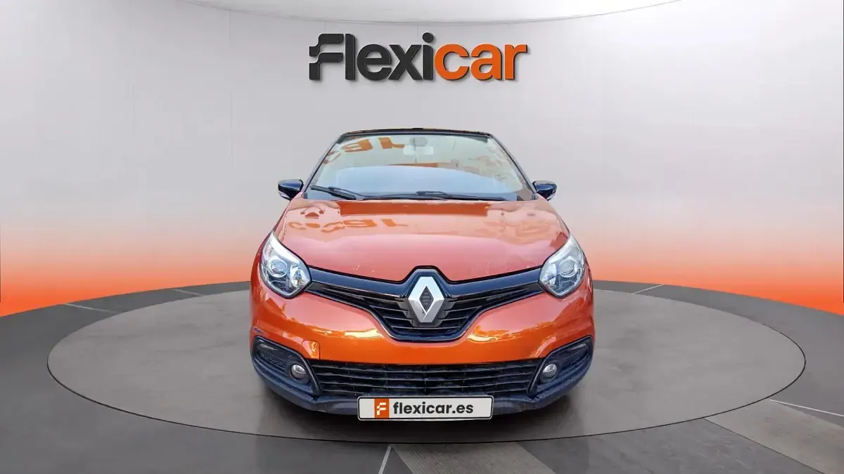 Usado Renault Captur Intens 90 CV (66 kW) 2016 Naranja SUV