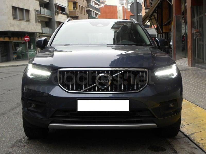 Usado Volvo XC40 Inscription 156 CV (114 kW) 2018 Gris / plata SUV