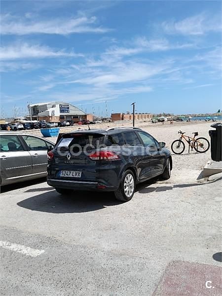 Gris / plata Usado 2018 Renault Clio IV LIMITED Berlina | 8500 € (Super precio) - Imagen 1/4