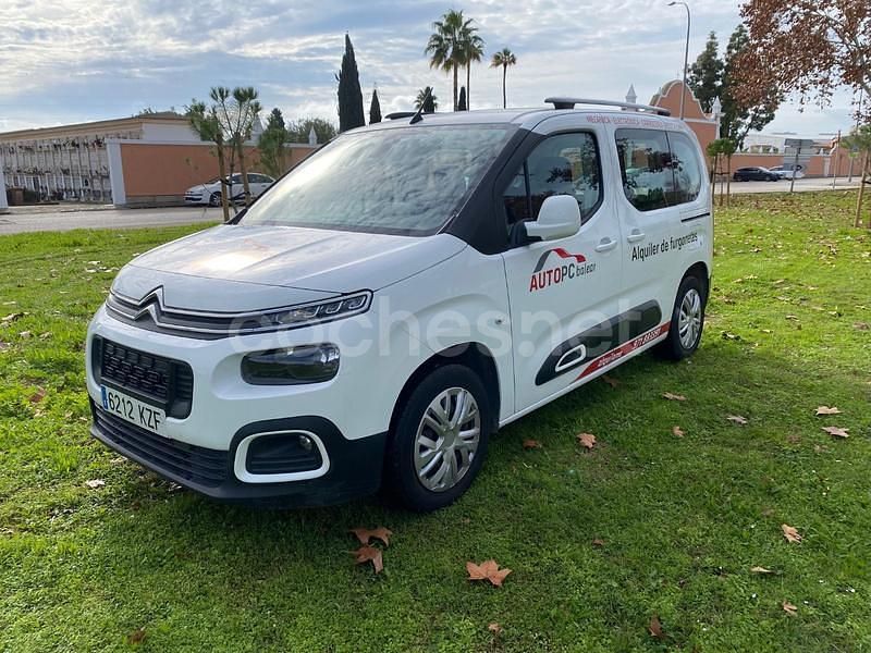 Usado Citroën Berlingo Feel 102 CV (75 kW) 2019 Blanco Monovolumen