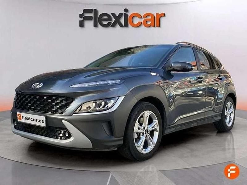 Usado Hyundai Kona 120 CV (88 kW) 2022 Gris SUV
