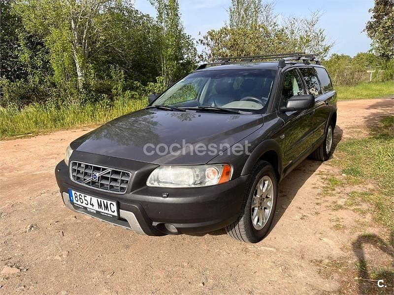 Usado Volvo XC70 Kinetic 210 CV (154 kW) 2006 Marrón Familiar