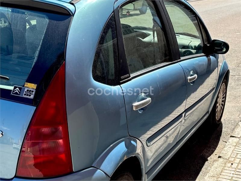 Usado Citroën C3 Exclusive 70 CV (51 kW) 2002 Azul Utilitario