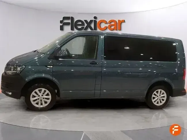 Usado VW Caravelle Trendline 102 CV (75 kW) 2018 Verde Van