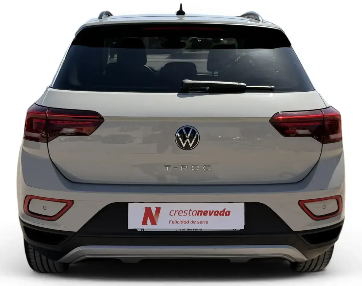 Usado VW T-Roc Life 150 CV (110 kW) 2023 Blanco SUV