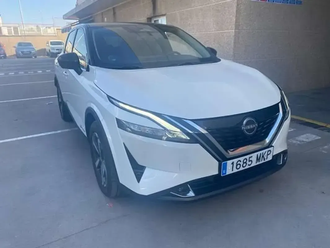 Usado Nissan Qashqai N-Connecta 190 CV (139 kW) 2023 Blanco SUV