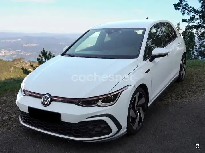 Usado VW Golf VIII GTI 245 CV (180 kW) 2021 Blanco Berlina