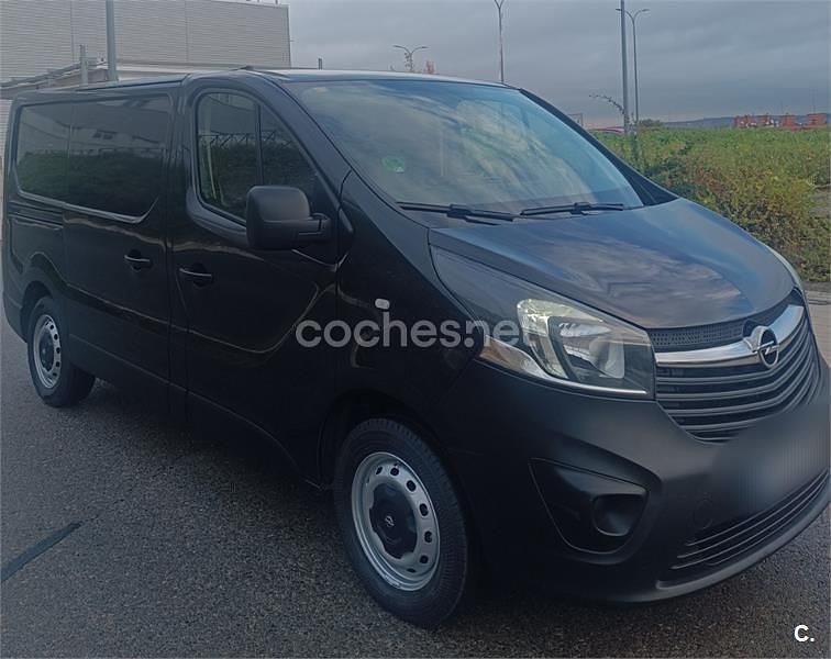 Usado Opel Vivaro 145 CV (106 kW) 2019 Negro Monovolumen