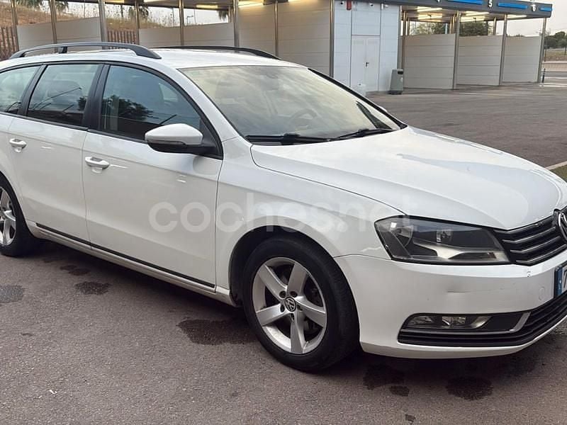 Blanco Usado 2013 VW Passat Familiar | 6990 € (Buen precio) - Imagen 1/4