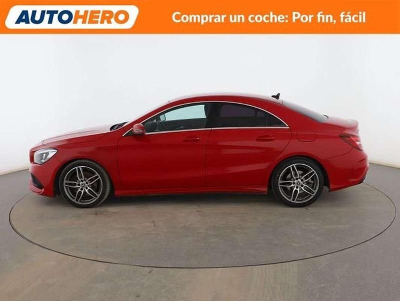 Usado Mercedes CLA220 AMG line 170 CV (125 kW) 2017 Rojo Berlina