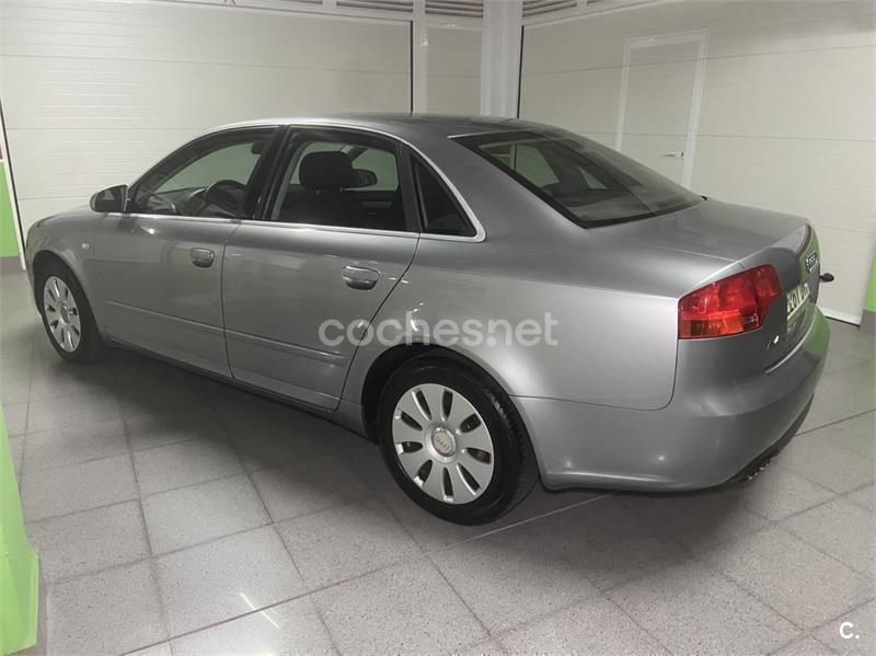Gris / plata Usado 2006 Audi A4 Familiar | 5400 € (Precio justo) - Imagen 1/4