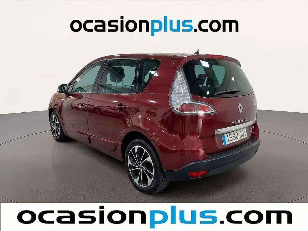 Usado Renault Scénic III Bose Edition 110 CV (80 kW) 2015 Rojo Monovolumen