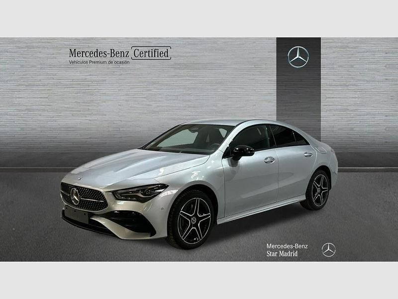 Plata hightech (metalizado) Usado 2025 Mercedes CLA250e AMG line Berlina | 42.990 € - Imagen 1/4