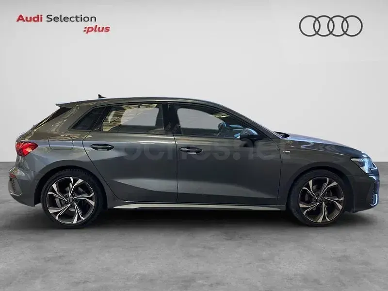 Usado Audi A3 150 CV (110 kW) 2024 Gris / plata Berlina
