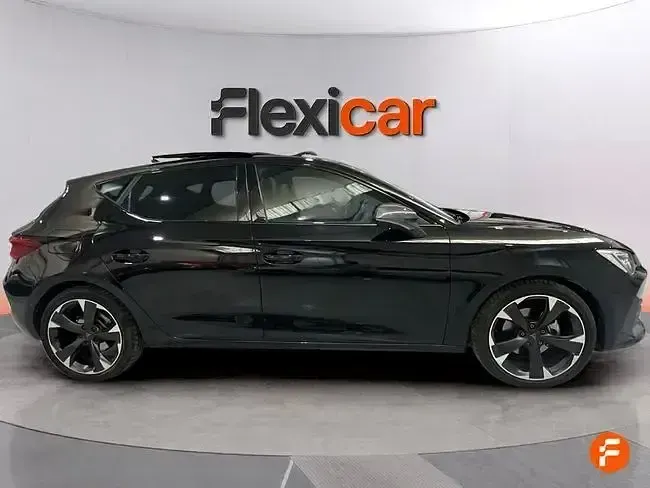 Usado Cupra Leon 150 CV (110 kW) 2024 Negro