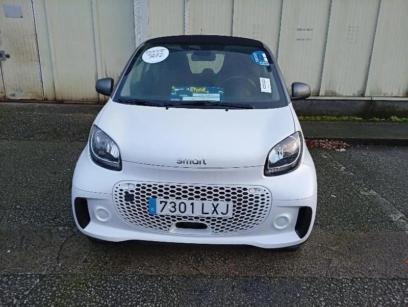 Blanco Usado 2022 Smart ForTwo Electric Drive Coupe | 12.490 € - Imagen 1/4
