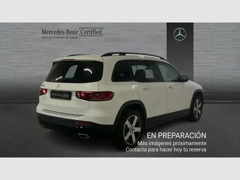 Käytetty Mercedes GLB180 136 HP (100 kW) 2022 Valkoinen Katumaasturi