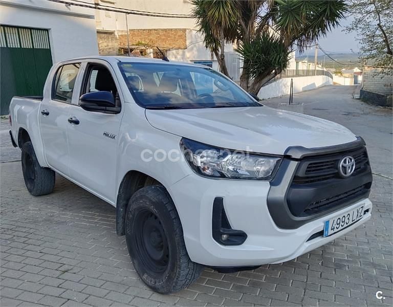 Käytetty Toyota HiLux Plus 150 HP (110 kW) 2022 Valkoinen Nouto