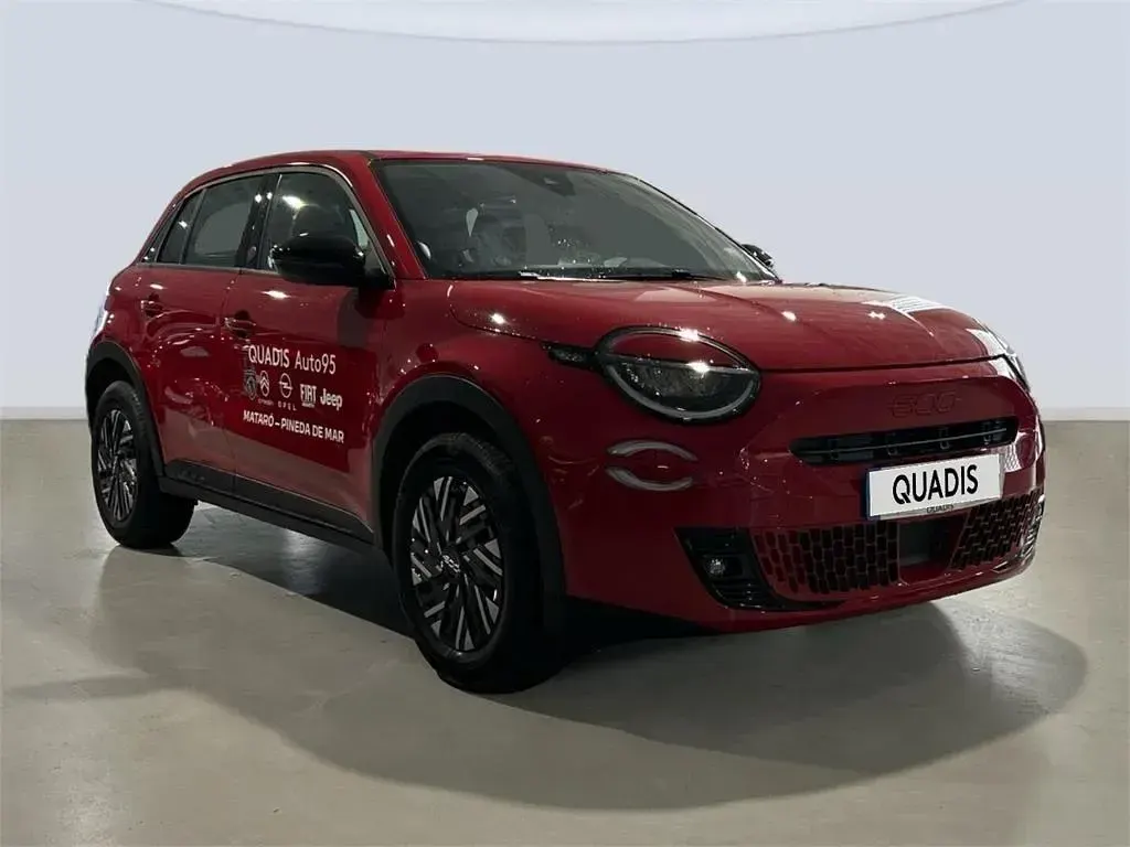 Usado Fiat 600E Red 114 kW (156 CV) 2024 Rojo SUV