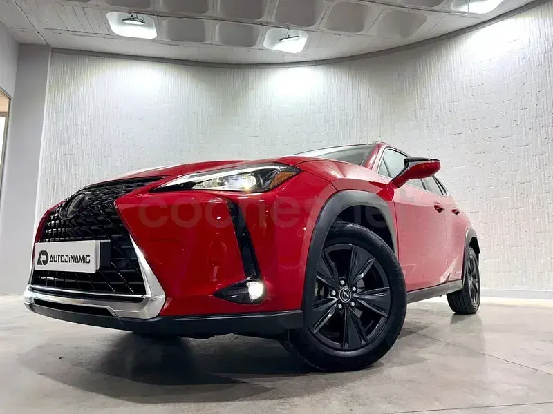 Usado Lexus UX Business Edition 184 CV (135 kW) 2022 Rojo SUV