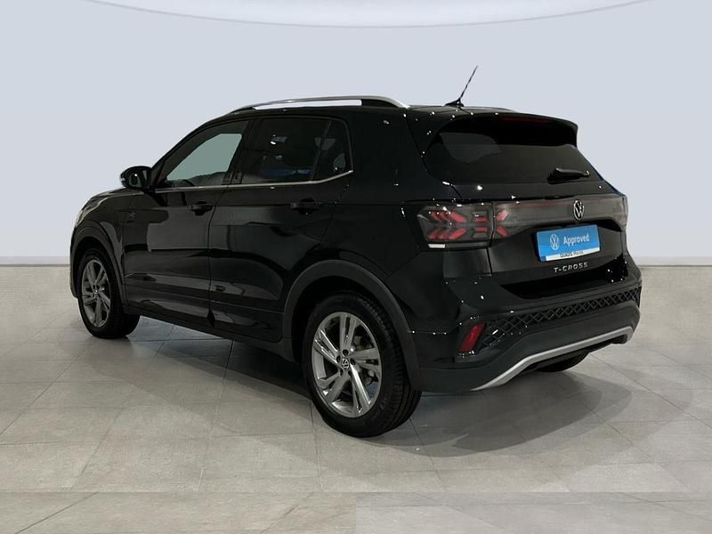 Usado VW T-Cross R-line 116 CV (85 kW) 2024 Negro SUV