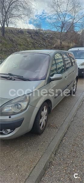 Usado Renault Scénic II Dynamique 130 CV (95 kW) 2007 Gris / plata Monovolumen