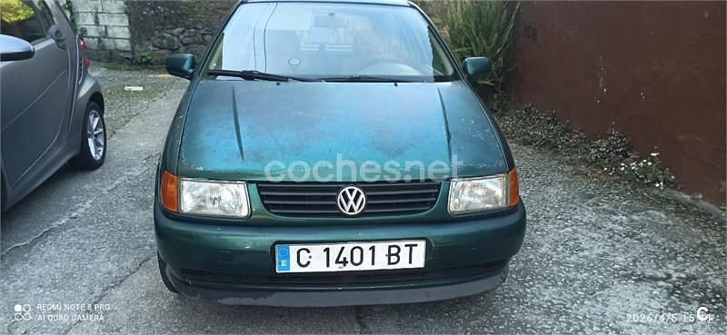 Usado VW Polo 50 CV (36 kW) 1997 Verde Berlina