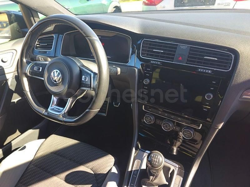 Usado VW Golf VII Sport 150 CV (110 kW) 2019 Gris / plata Berlina