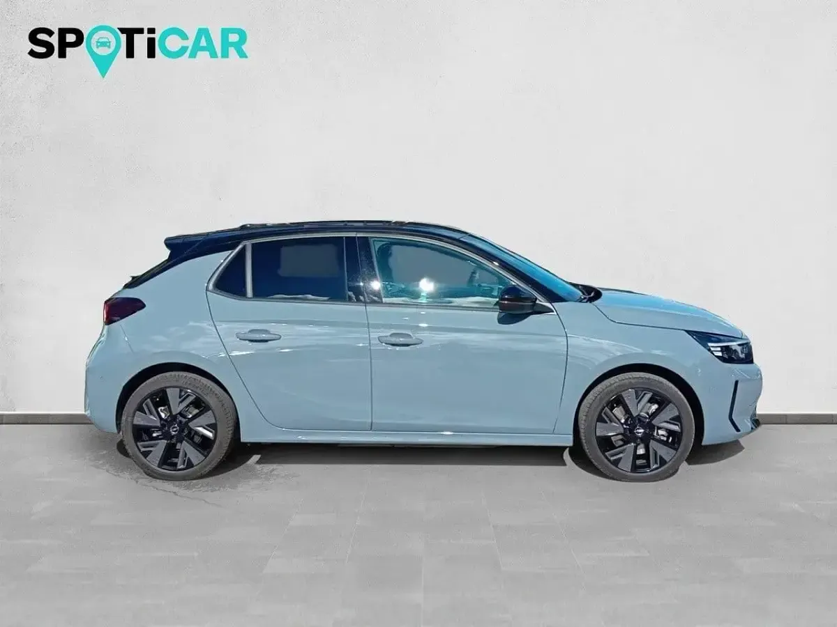 Usado Opel Corsa-e 100 kW (136 CV) 2023 Gris Utilitario