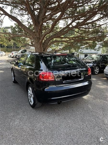 Usado Audi A3 Ambition 105 HP (77 kW) 2012 Preto Citadino