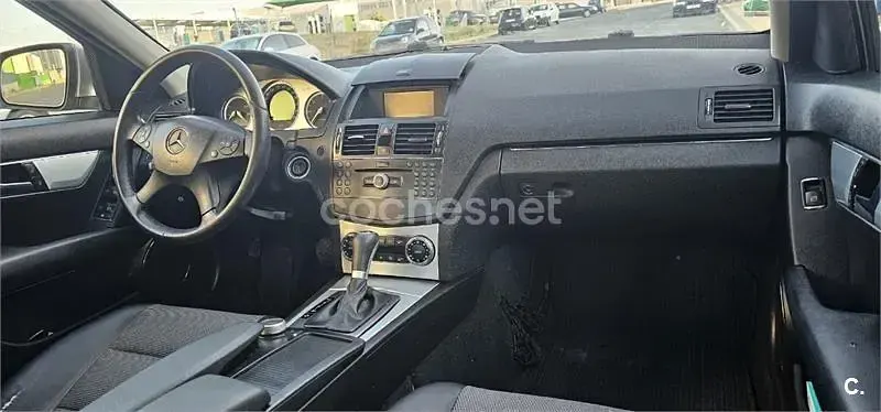 Usado Mercedes C220 Avantgarde 150 CV (110 kW) 2007 Beige Berlina