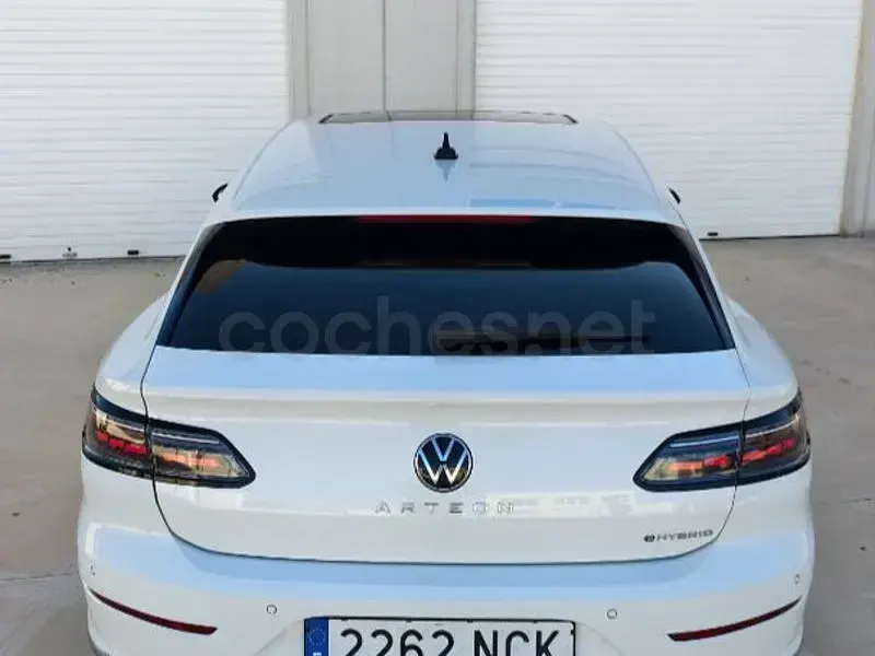 Usado VW Arteon R-line 218 CV (160 kW) 2021 Gris / plata Familiar