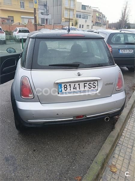 Usado Mini Cooper 115 CV (84 kW) 2005 Gris / plata Utilitario