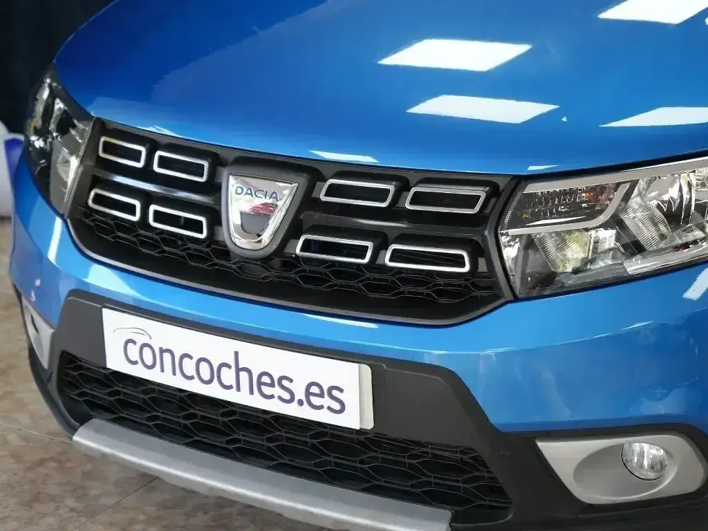 Usado Dacia Sandero Comfort 90 CV (66 kW) 2018 Azul