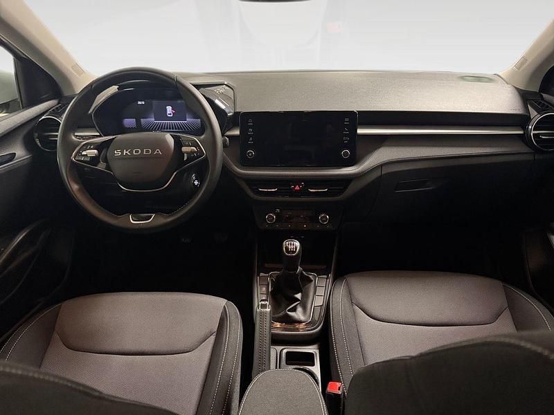 Usado Skoda Fabia 116 CV (85 kW) 2024 Blanco Berlina