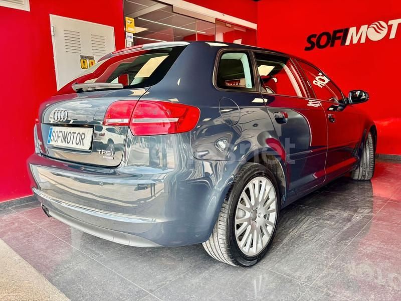 Usado Audi A3 Ambition 160 CV (117 kW) 2011 Gris / plata Berlina