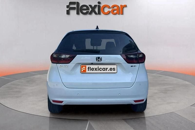 Usado Honda Jazz Executive 110 CV (80 kW) 2020 Blanco Utilitario
