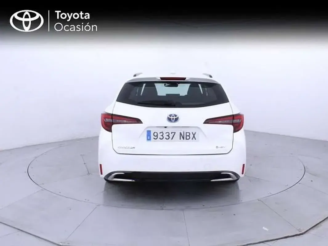 Usado Toyota Corolla Active 140 CV (102 kW) 2025 Blanco Familiar