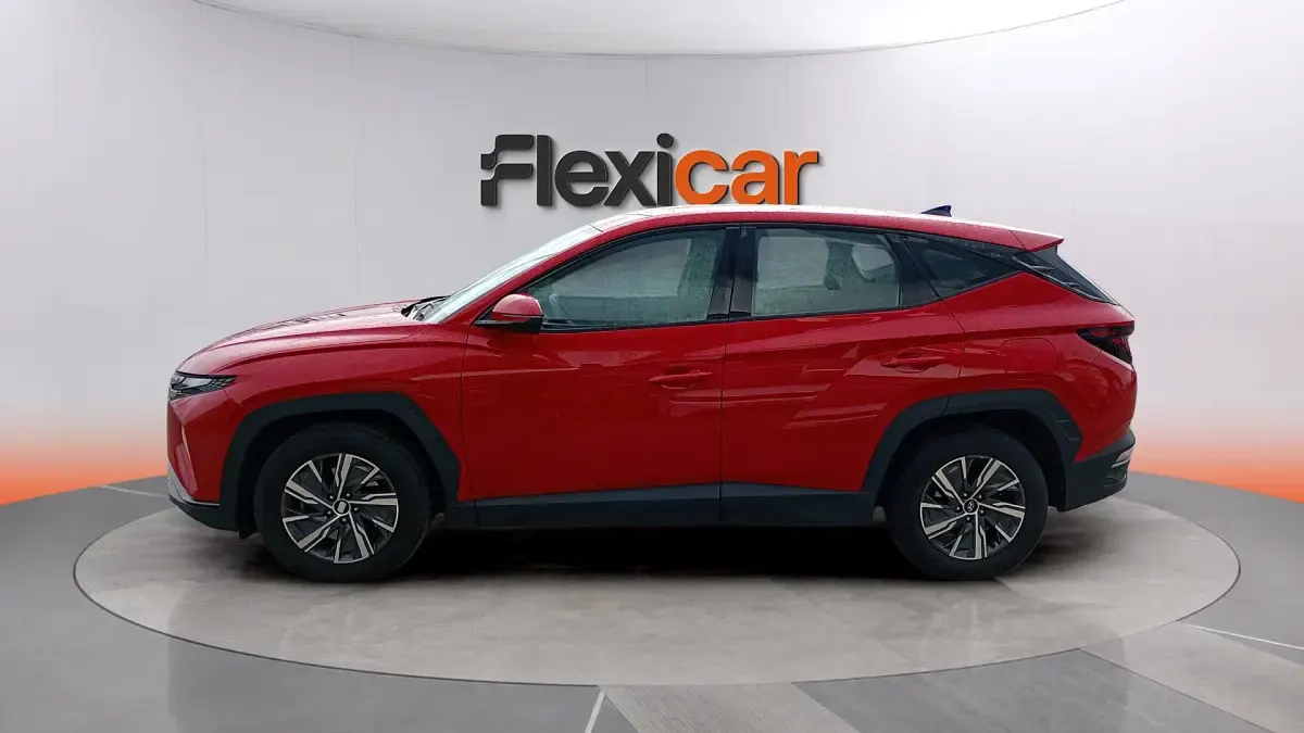 Usado Hyundai Tucson 150 HP (110 kW) 2023 Vermelho SUV