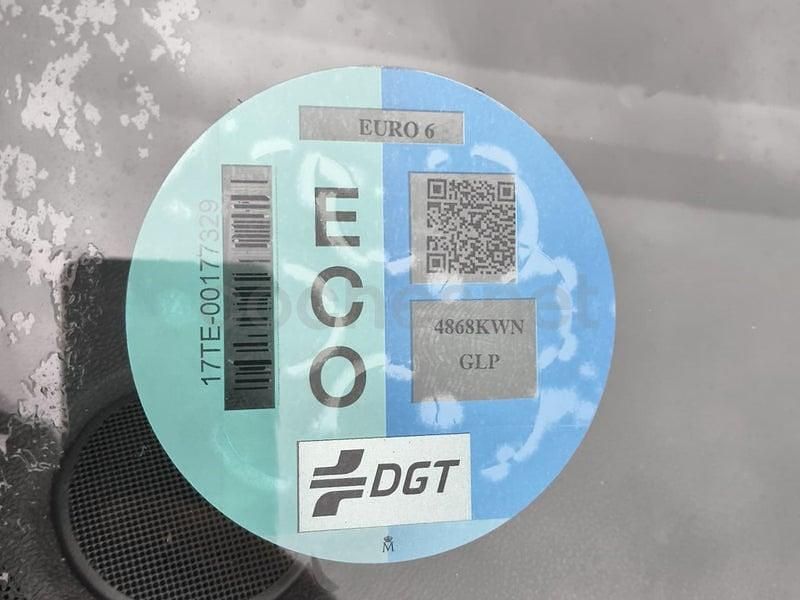 Usado Renault Clio IV LIMITED 90 CV (66 kW) 2019 Blanco Berlina