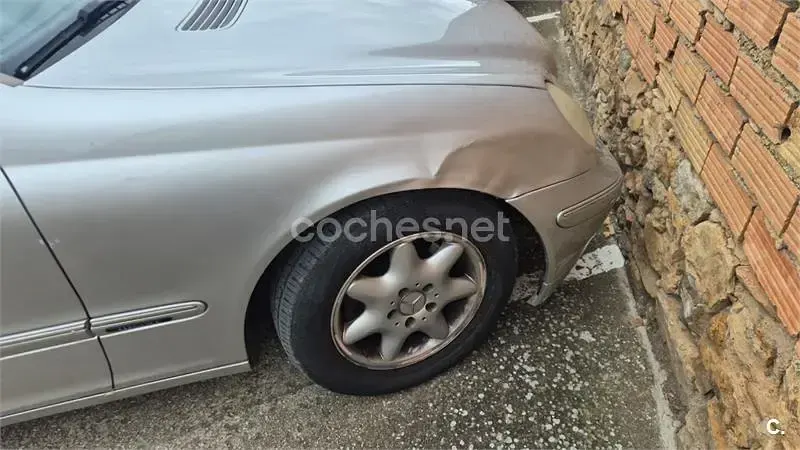 Usado Mercedes C220 Elegance 150 CV (110 kW) 2006 Gris / plata Familiar