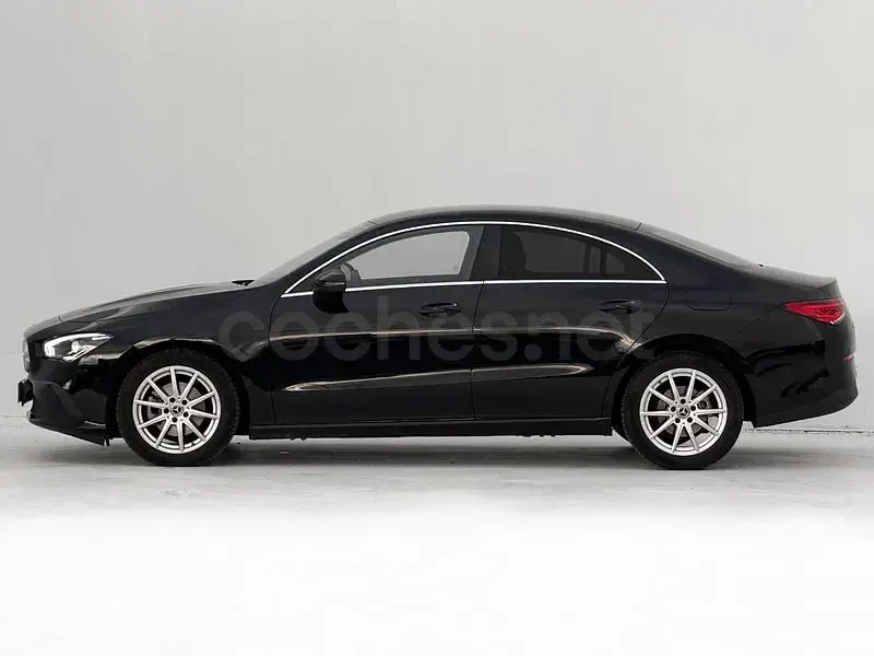 Usado Mercedes CLA180 136 CV (100 kW) 2023 Negro Berlina