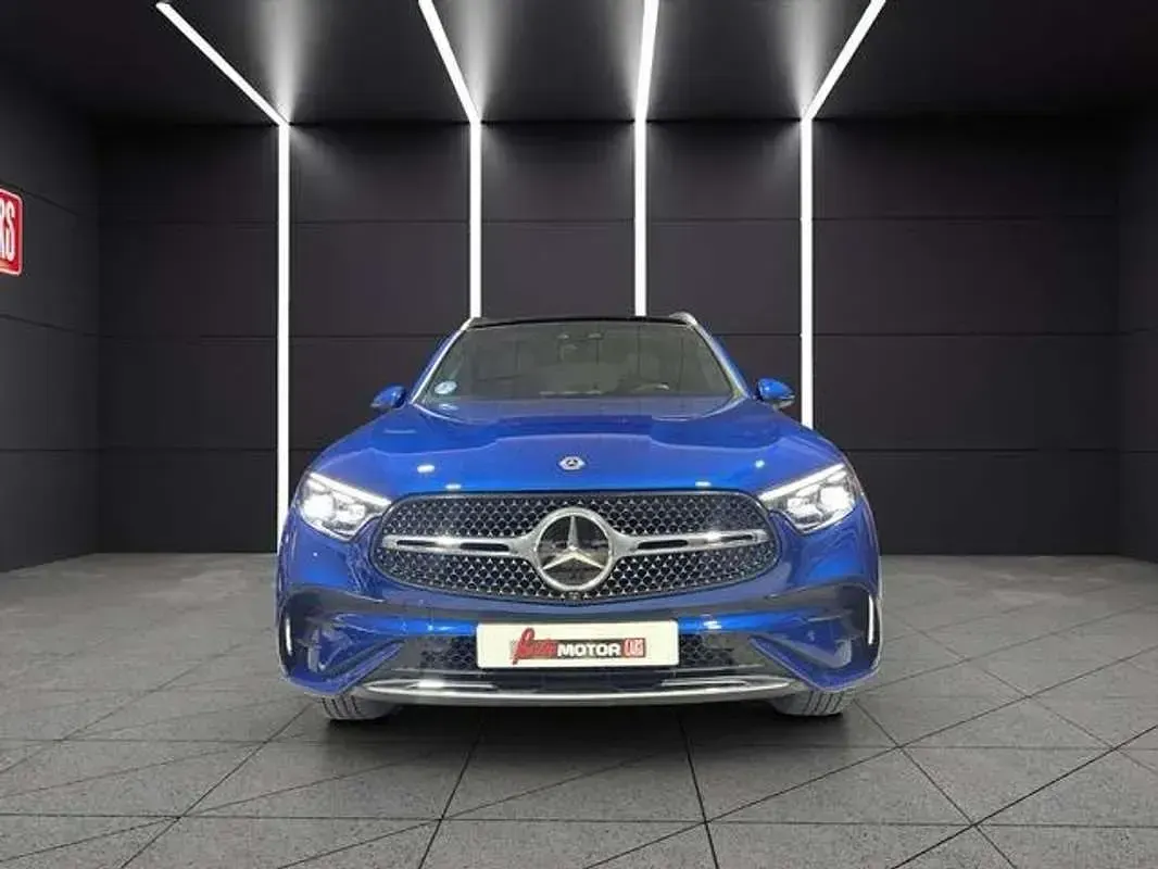 Usado Mercedes GLC300e 314 CV (230 kW) 2025 Azul SUV