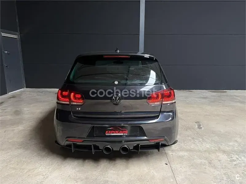 Usado VW Golf VII R 270 CV (198 kW) 2012 Negro Berlina