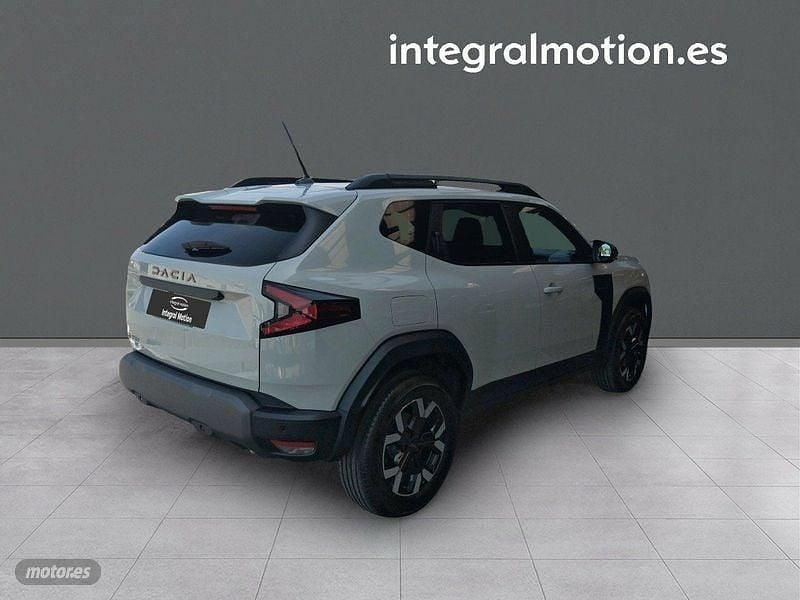 Marrón Usado 2025 Dacia Duster Extreme SUV | 30.500 € - Imagen 1/4