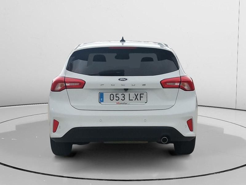 Usado Ford Focus Trend 121 CV (88 kW) 2022 Blanco Utilitario