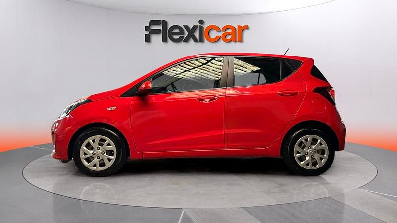 Usado Hyundai i10 67 CV (49 kW) 2020 Rojo Utilitario
