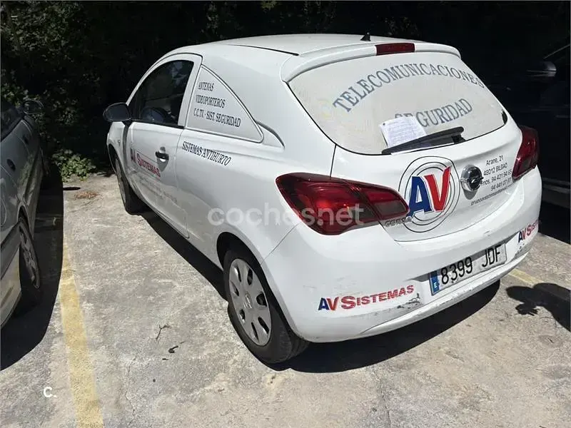 Usado Opel Corsa Expression 75 CV (55 kW) 2015 Blanco Utilitario